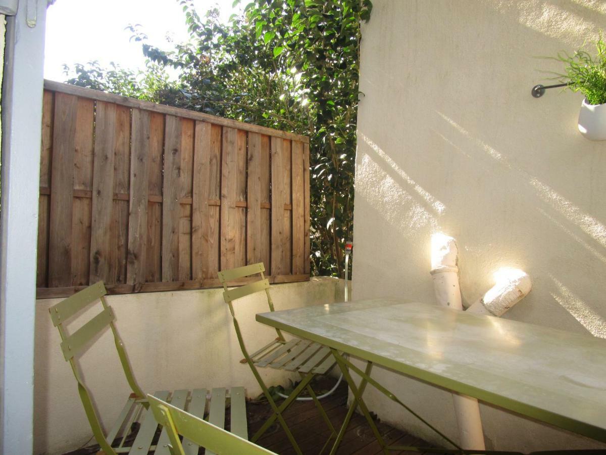 Maison 3 Chambres - Terrasse - Climatisation 10 Minutes A Pied Du Pont D'Avignon Exterior photo